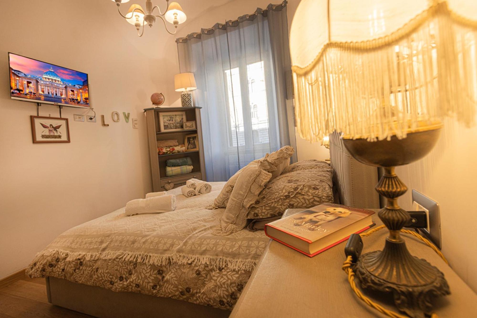 Apartamento La Casa Di Vittorio Boutique Ottaviano San Pietro Roma Exterior foto
